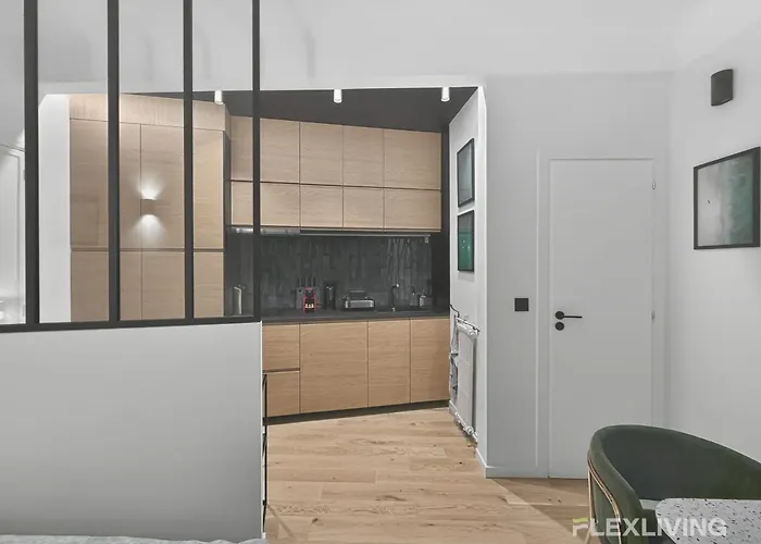 Apartamento Refined And Bright In The Prestigious 16th Arrondissement París